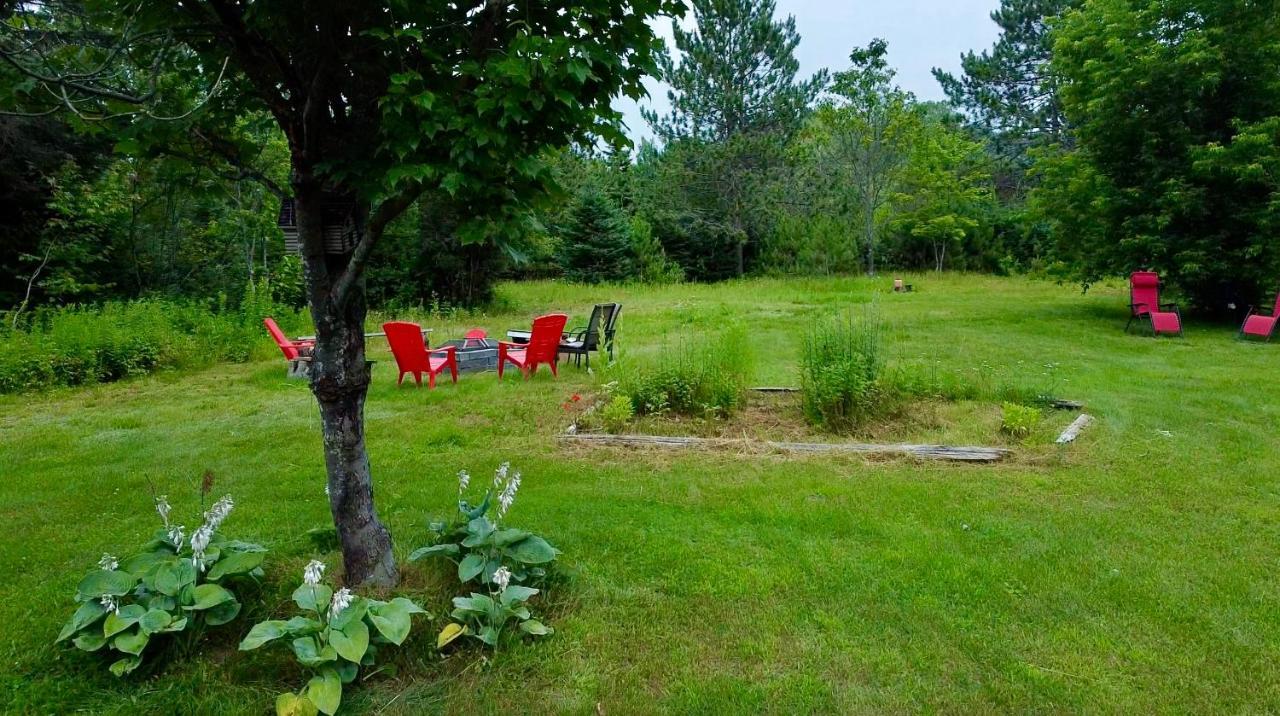 Chalets Nabu La Sacacomie - Riviere - Billard 상트-알렉시-데-몽 외부 사진